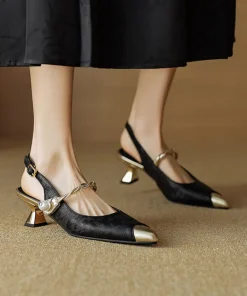 Casual Buckle Toe Temperament Pearl Low Heel Sandals