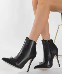Elegant Zipper Punk Style Pearl Pointed Toe Ankle Boot